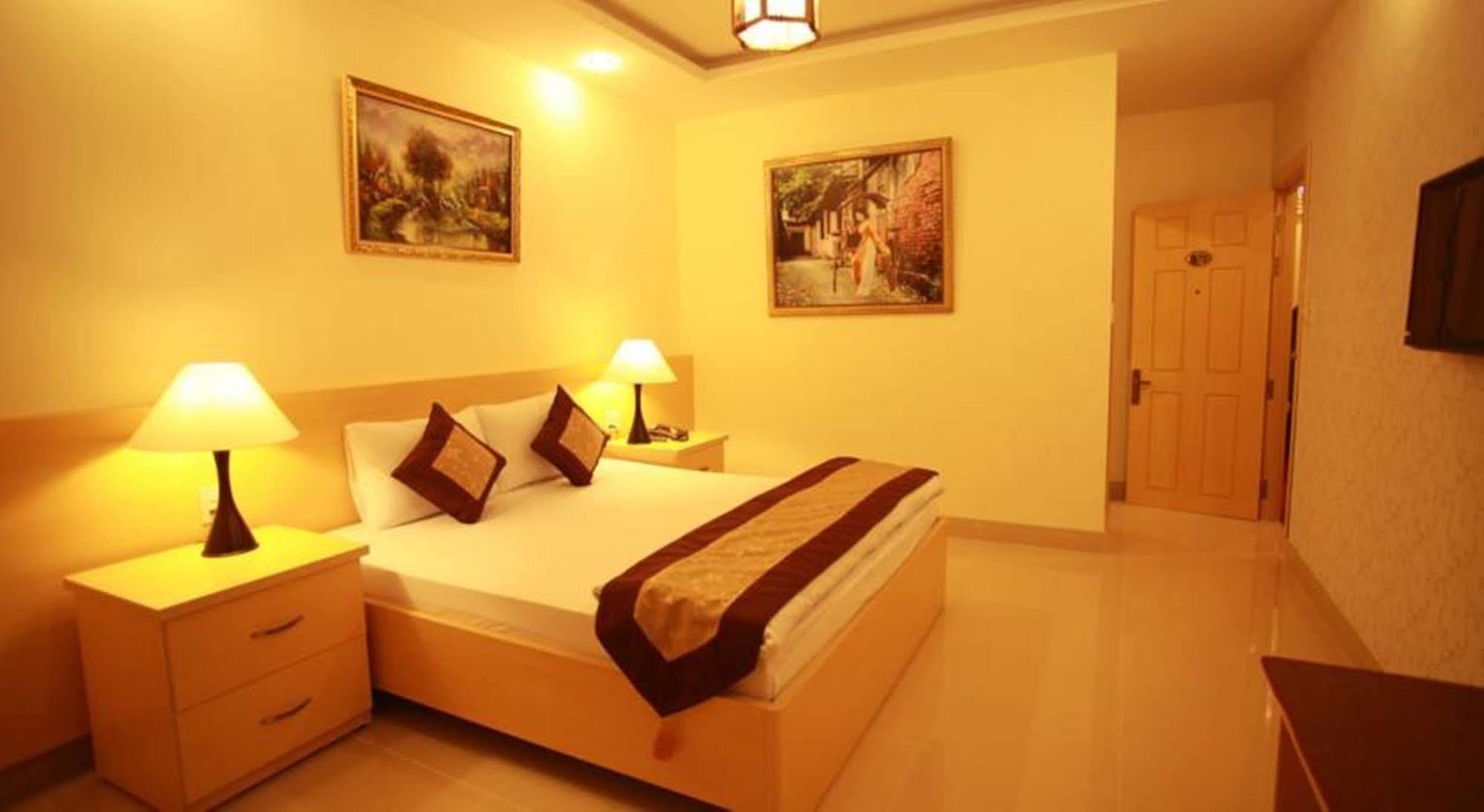 Tulip Hotel 2 Đà Lạt Exterior foto