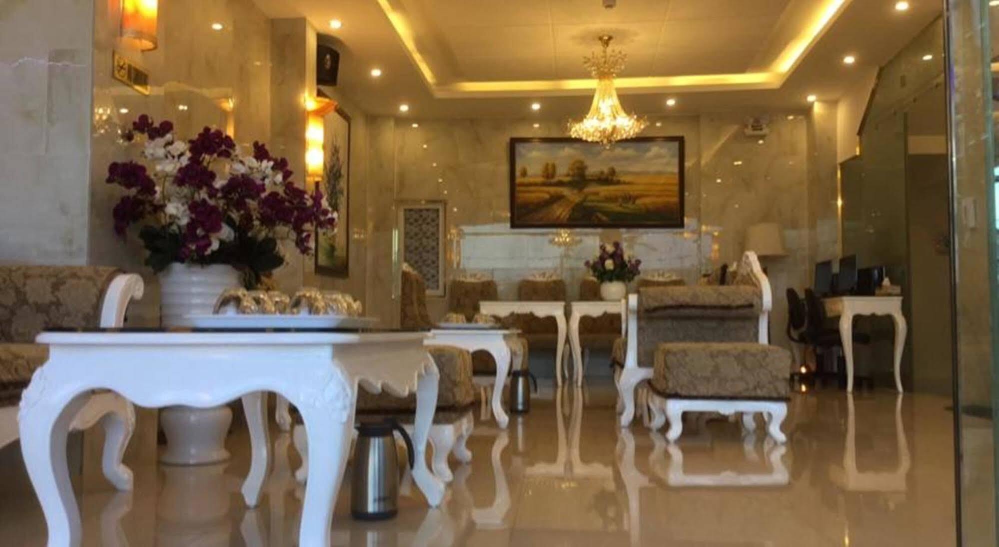 Tulip Hotel 2 Đà Lạt Exterior foto